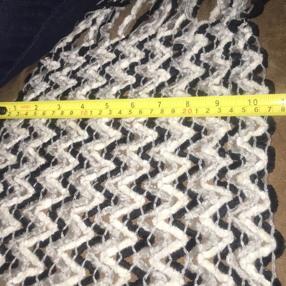 Multicolored Charter’s Club Scarf. - Picture 5 of 6